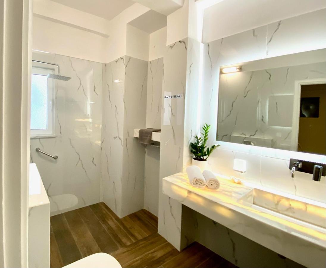 Athenian Condo Kültér fotó
