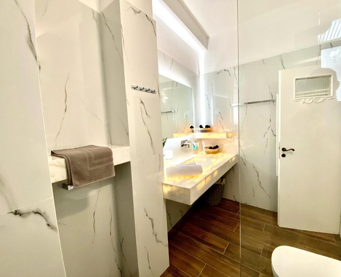 Athenian Condo Kültér fotó
